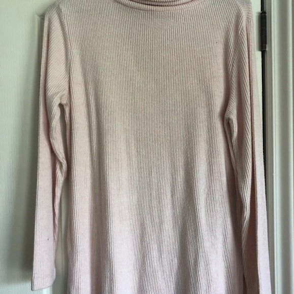 Light pink sweater - Picture 3 of 3